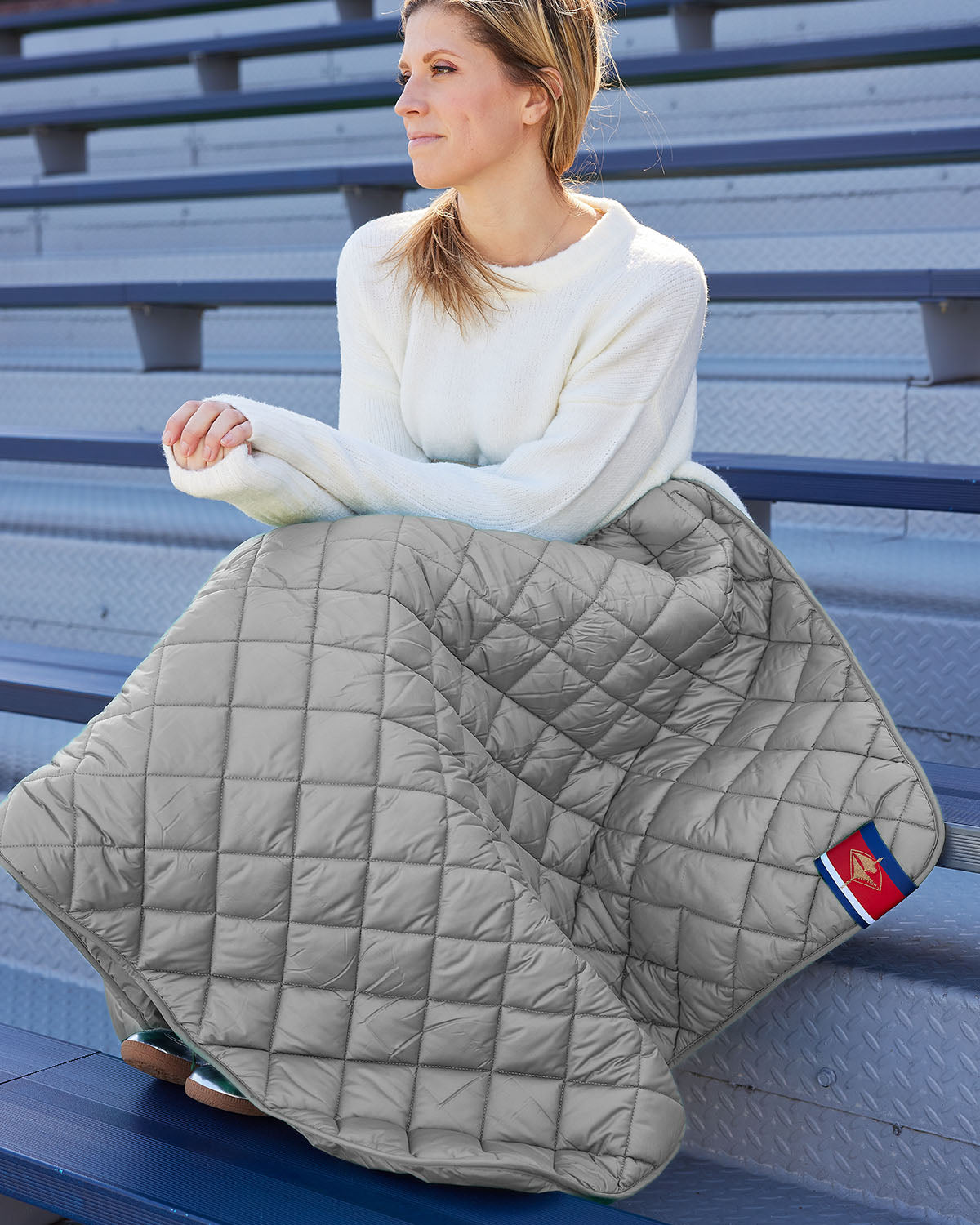 Pretty Rugged Waterproof Puffer Blanket with Pockets