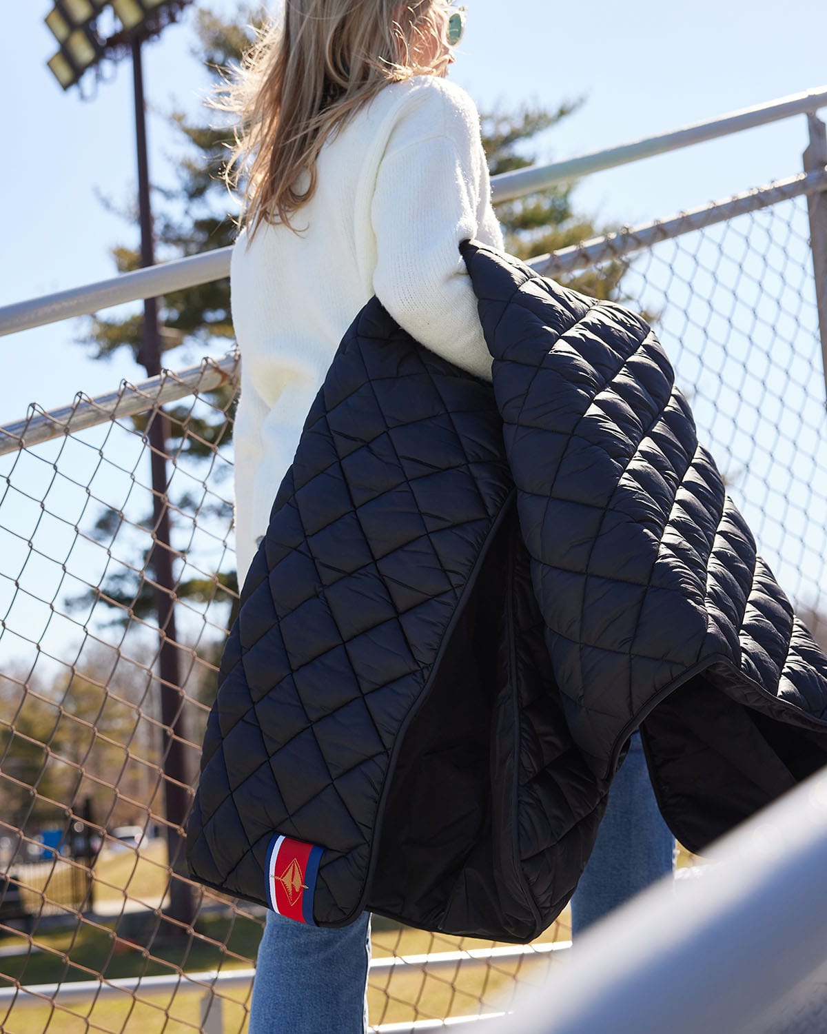 Pretty Rugged Waterproof Puffer Blanket with Pockets