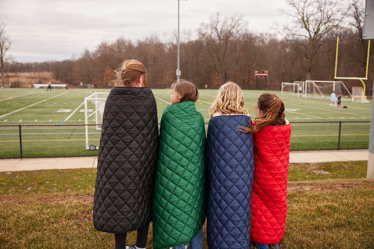 Pretty Rugged Waterproof Puffer Blanket with Pockets