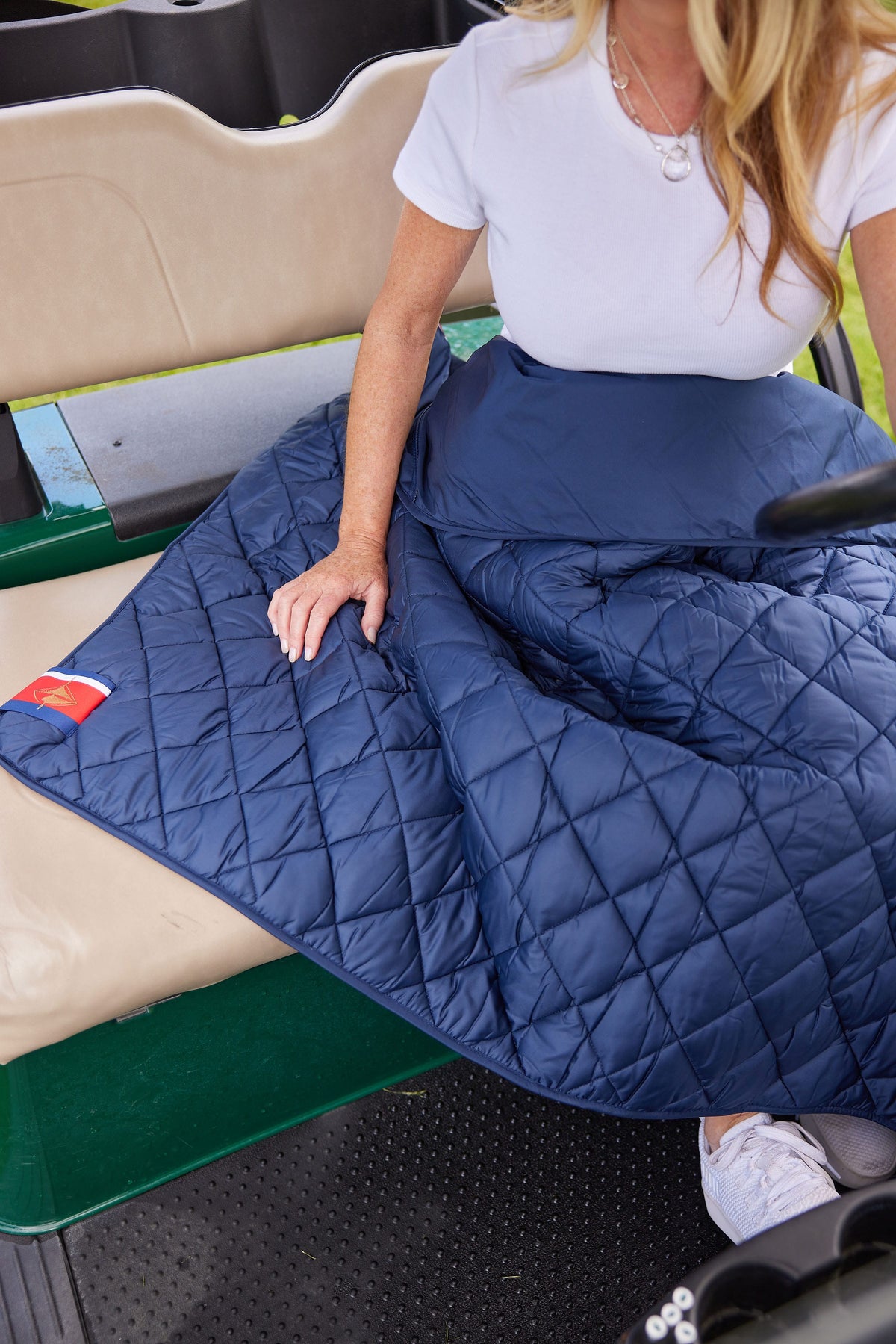 Pretty Rugged Waterproof Puffer Blanket with Pockets