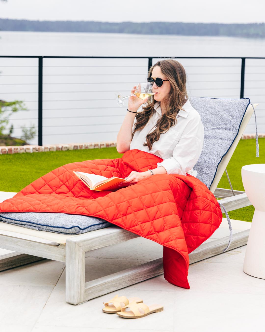 Pretty Rugged Waterproof Puffer Blanket with Pockets