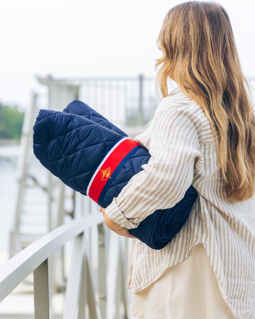 Pretty Rugged Waterproof Puffer Blanket with Pockets