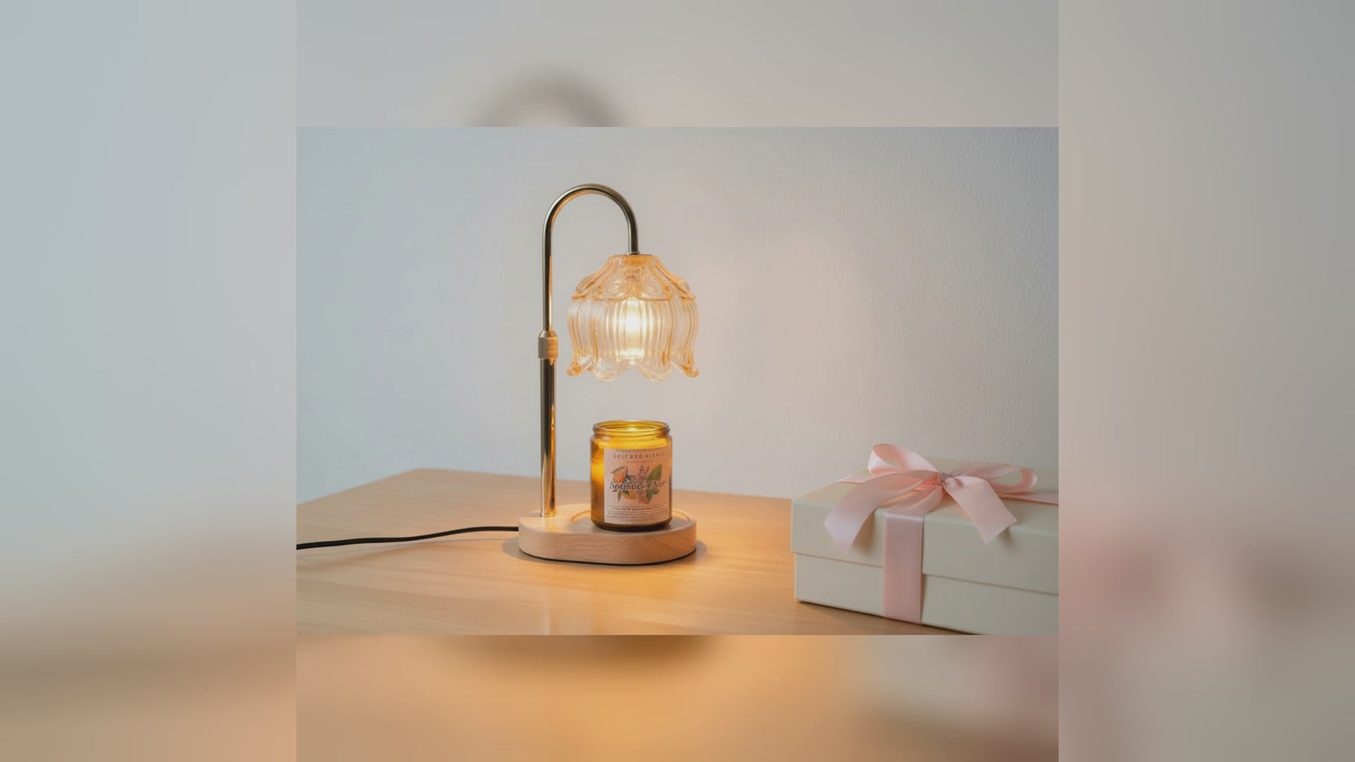 Candle warmer lamp in flower, mosaic and crystal shade styles