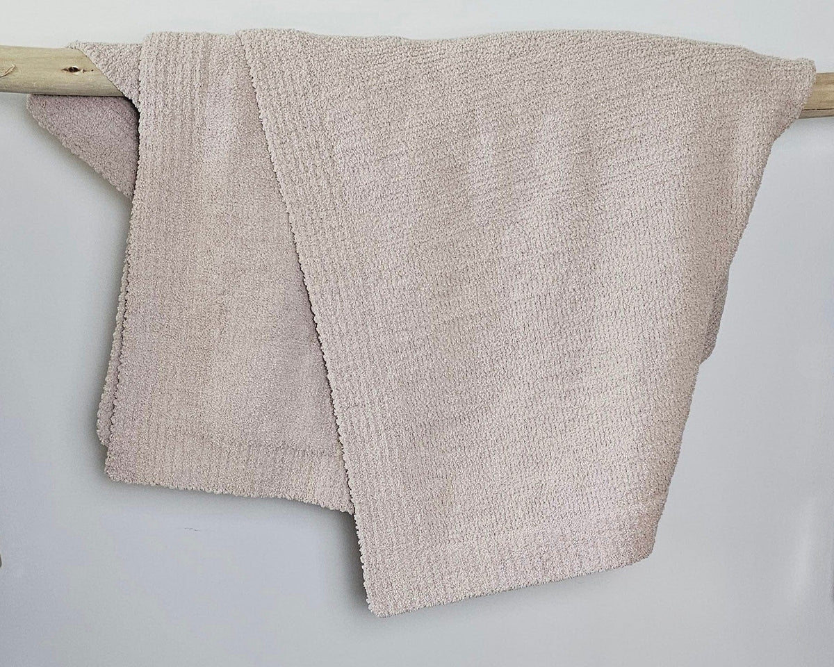The Moose Nest Nest Throw Blanket, Oversized 75x52